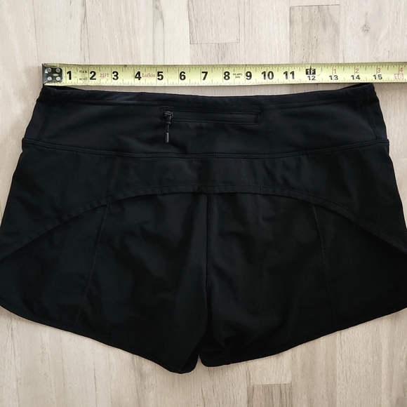 lululemon athletica Women's Speed Up Low Rise 4" Lined Black Shorts Size 6 - Picture 9 of 11